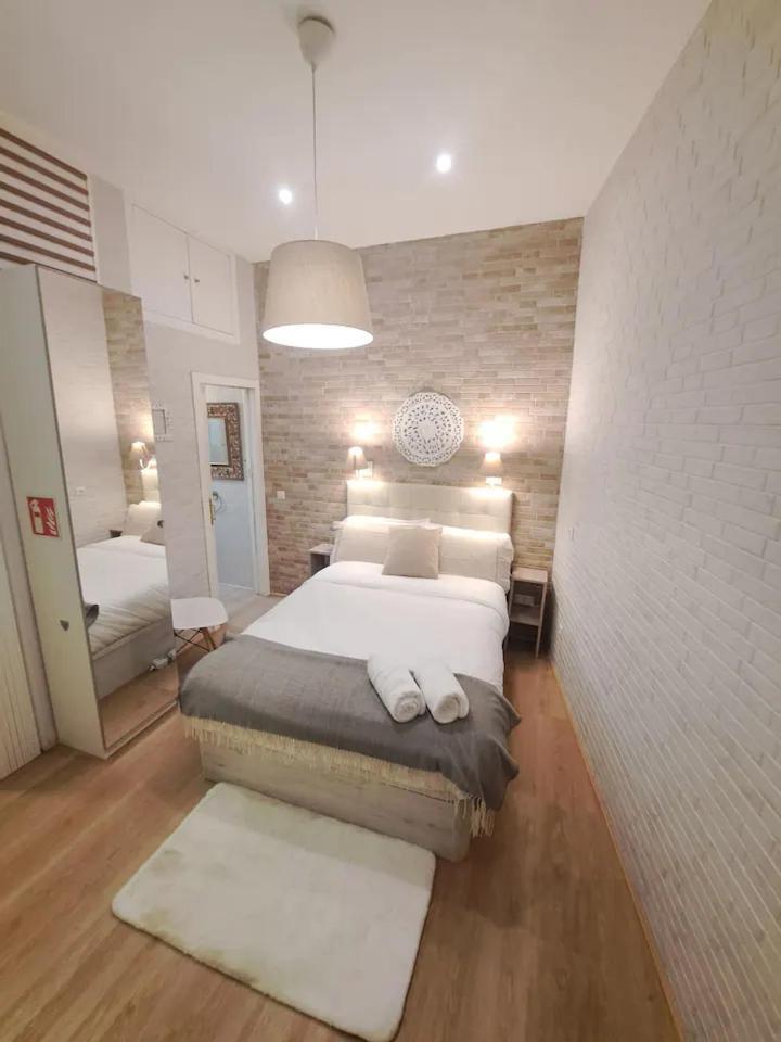 Cosy Apartamento En La Latina Madrid Exterior photo