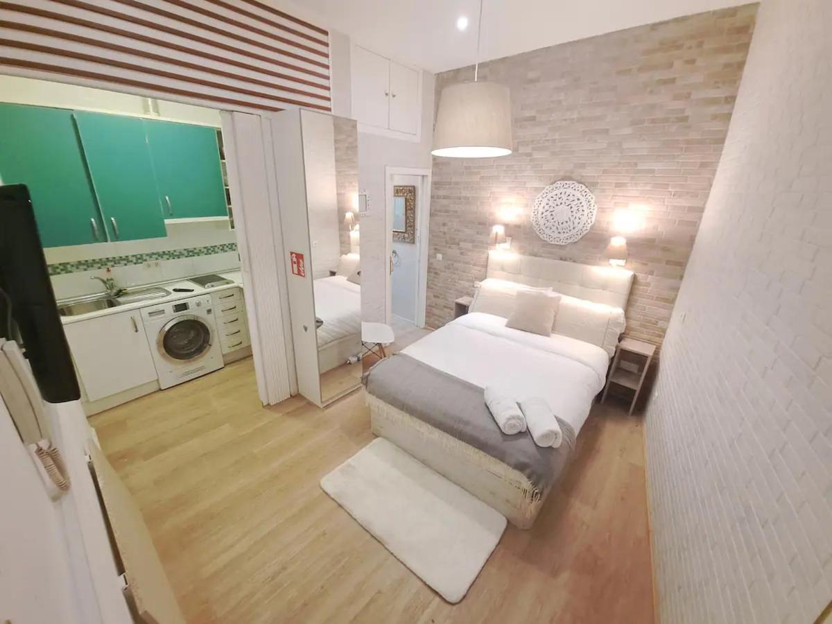 Cosy Apartamento En La Latina Madrid Exterior photo